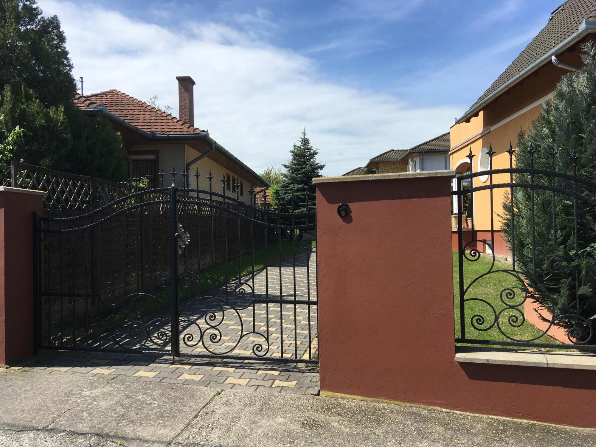 Balatonlelle Apartmanhaz Εξωτερικό φωτογραφία